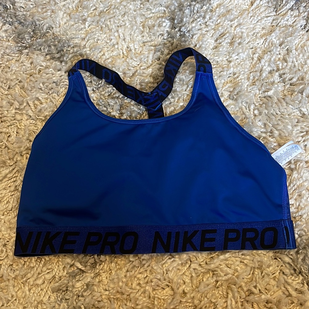 nike sports bra